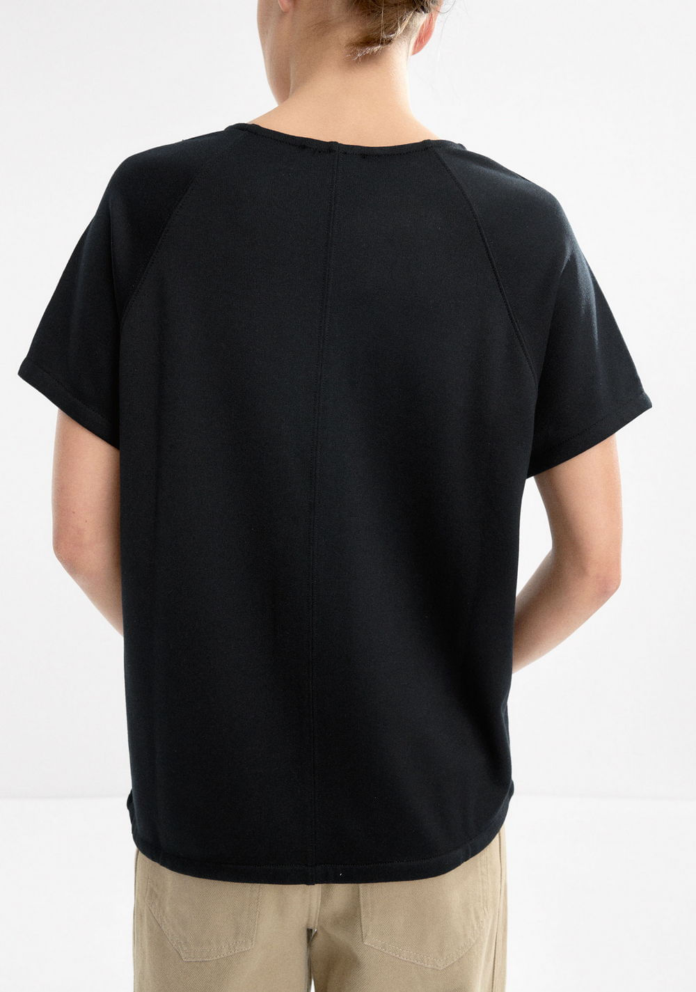 Camiseta Clásica Cuello Pico Parfois 3