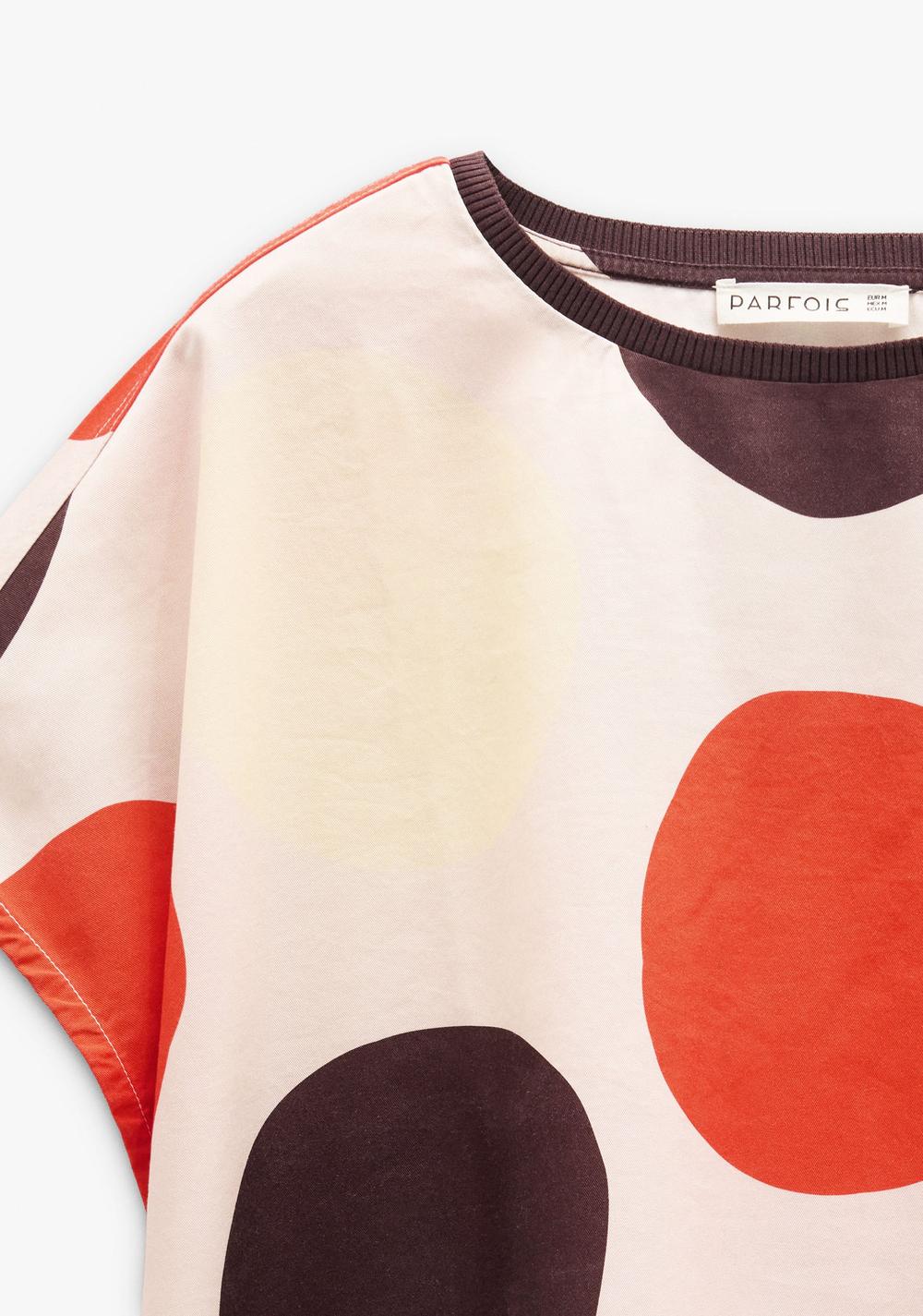 Camiseta Estampado de Hojas Parfois 4