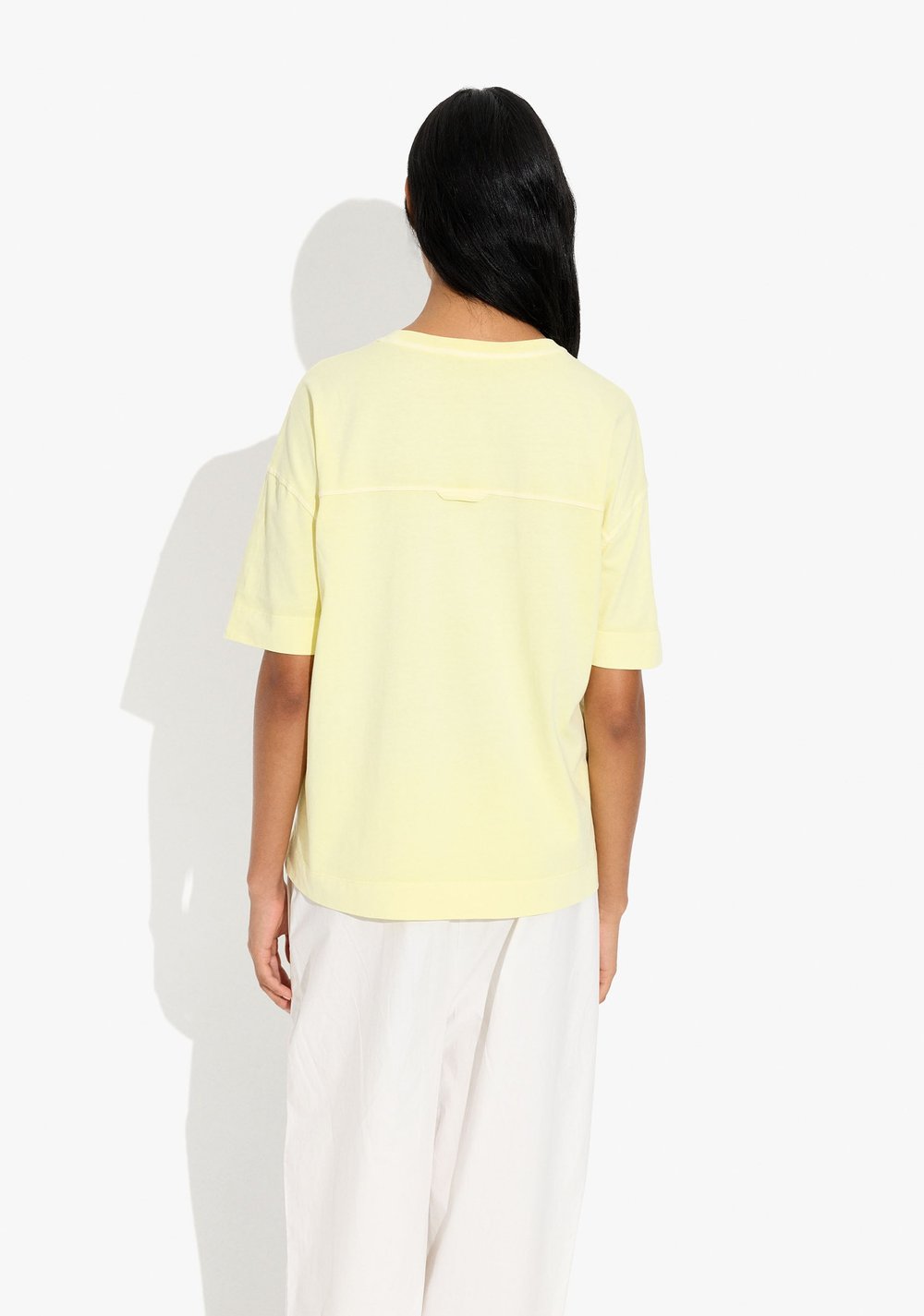 Camiseta Lisa con Bolsillo Parfois 3