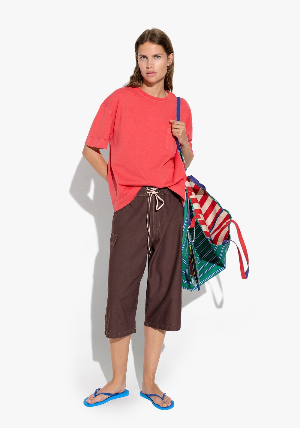 Camiseta Lisa con Bolsillo Parfois 4