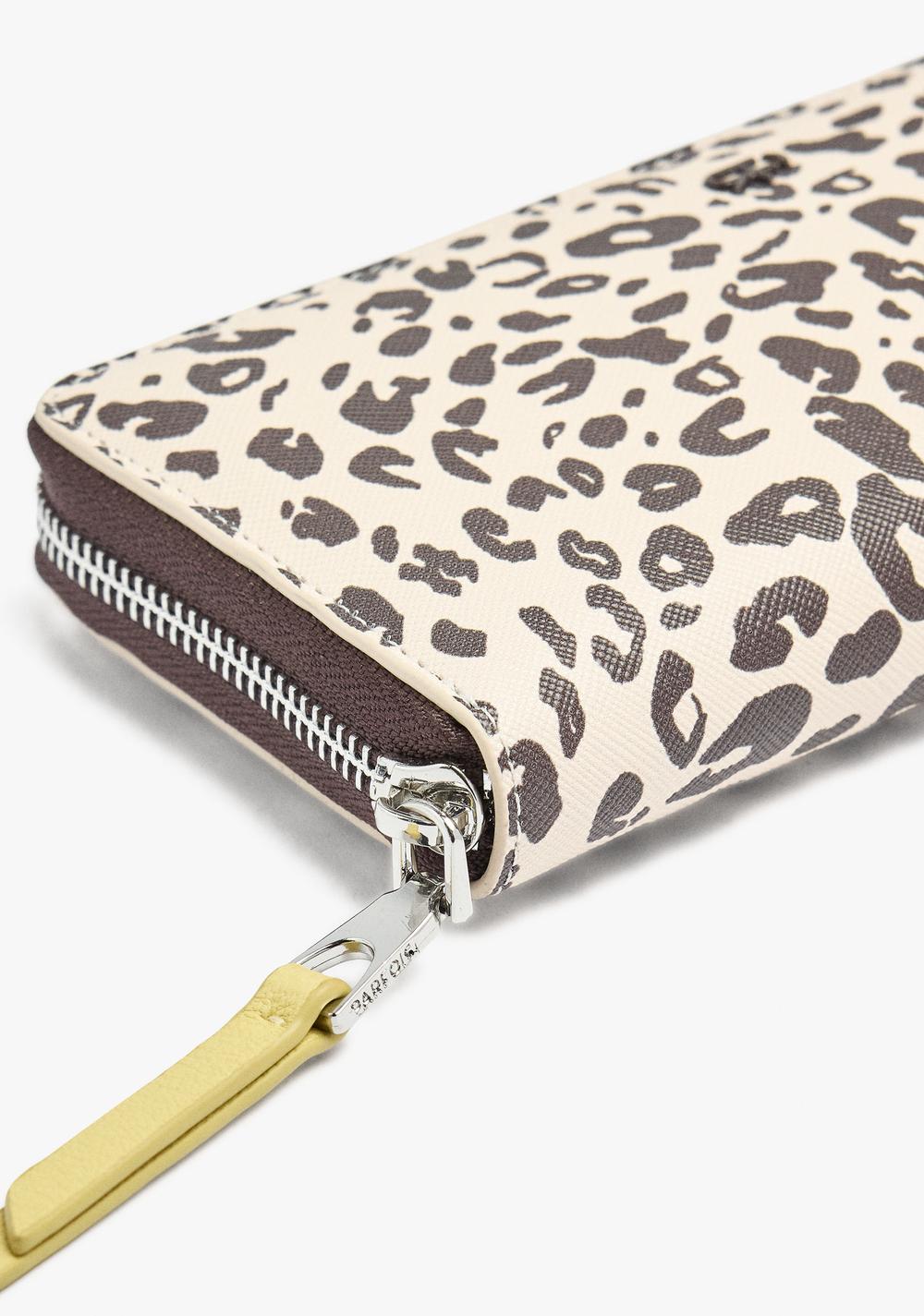 Cartera Estampado Animal L Parfois 2