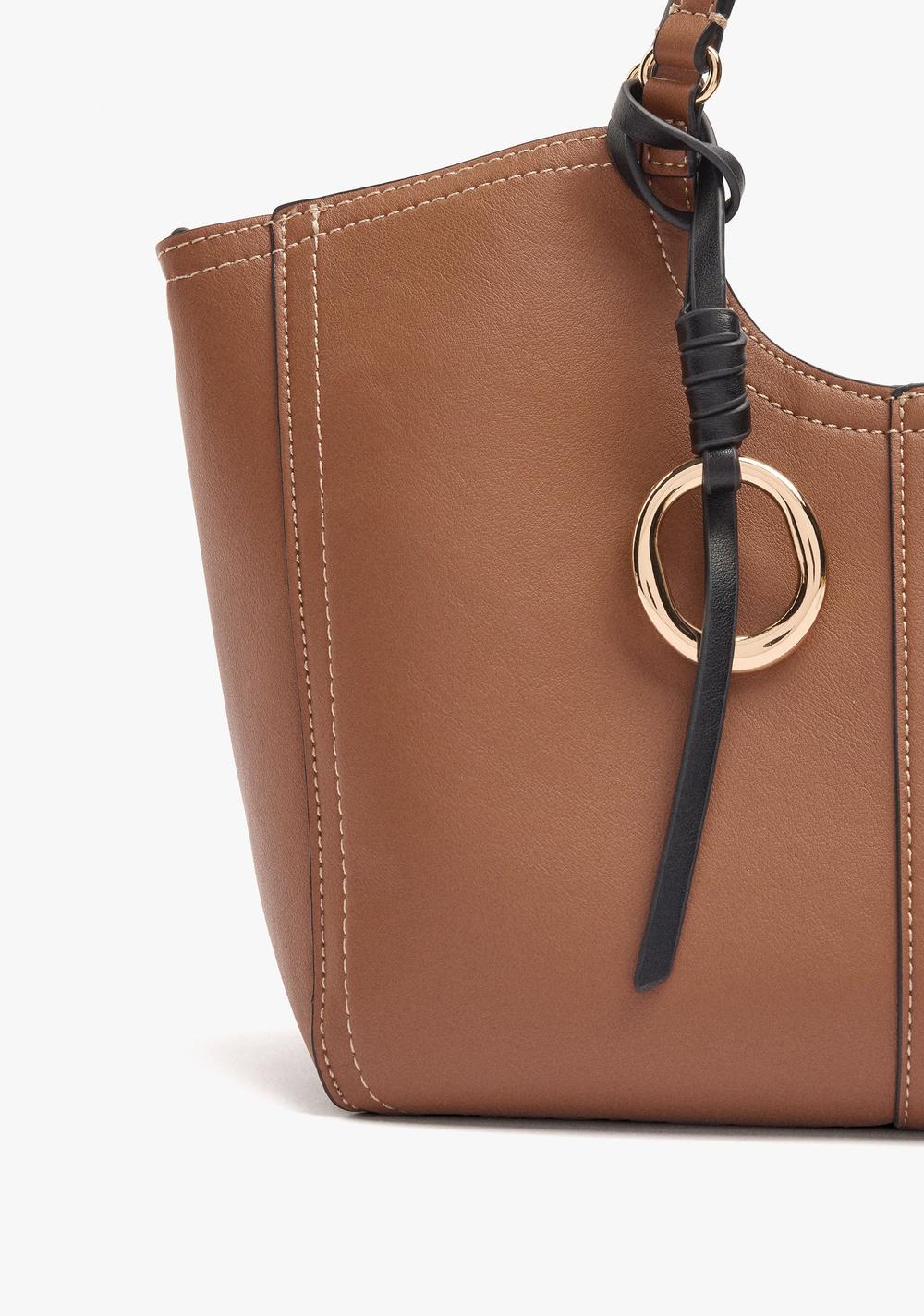 Cartera Shopper con Pespuntes M y Penduro Parfois 3