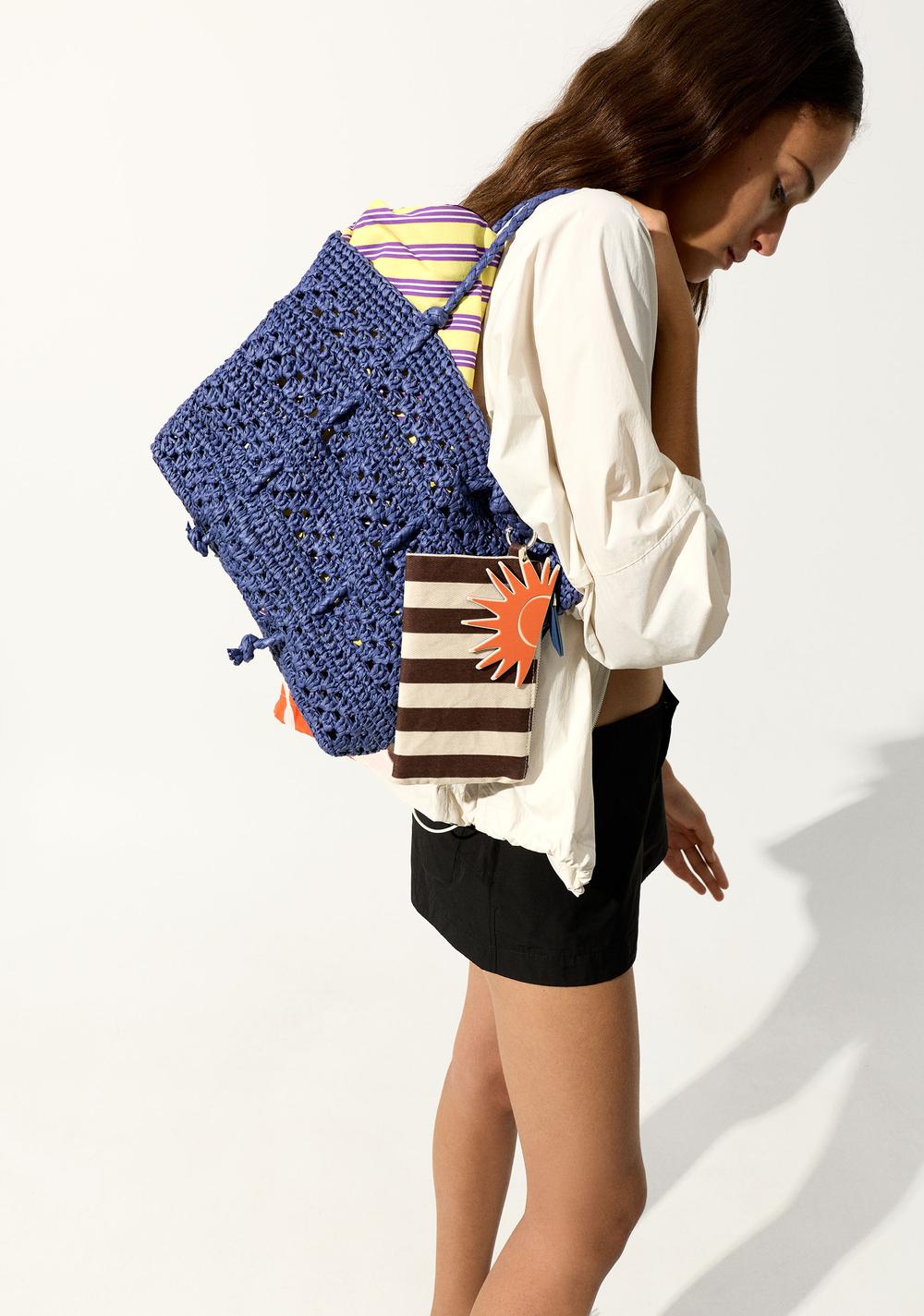 Cartera Tote Trenzado Efecto Rafia Parfois 3