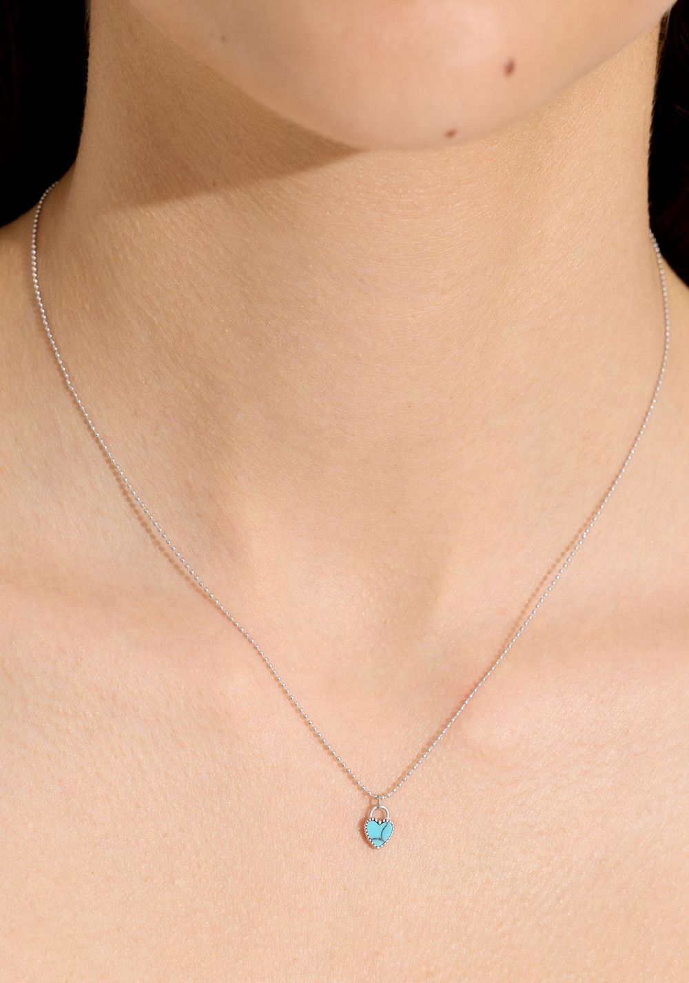 Collar Corazón con Piedra Parfois 2