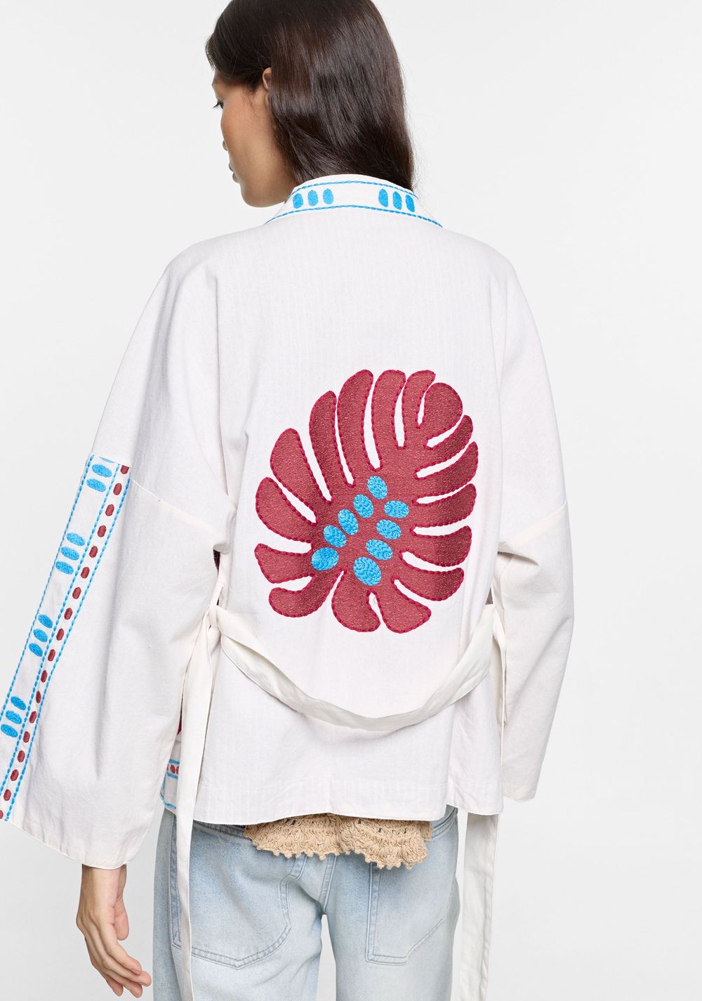 Kimono con Bordados Parfois 3