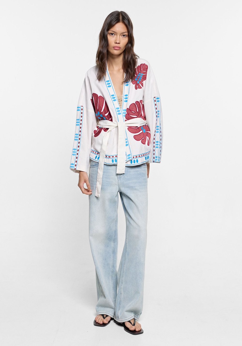 Kimono con Bordados Parfois 4