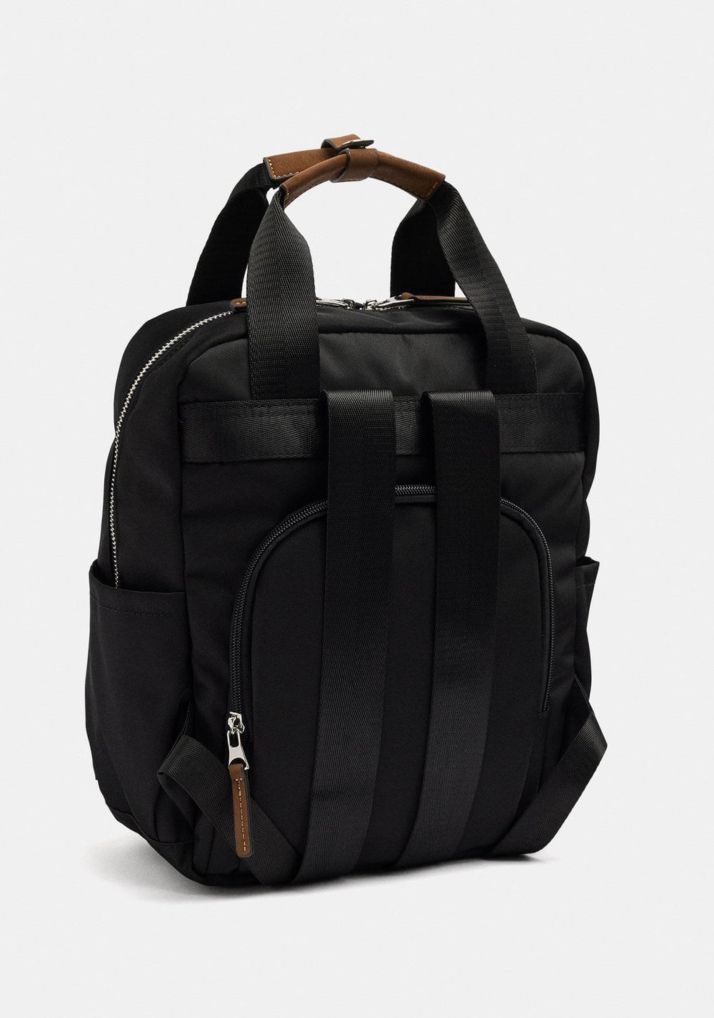 Morral Clásica de Nylon con Penduro Parfois 4