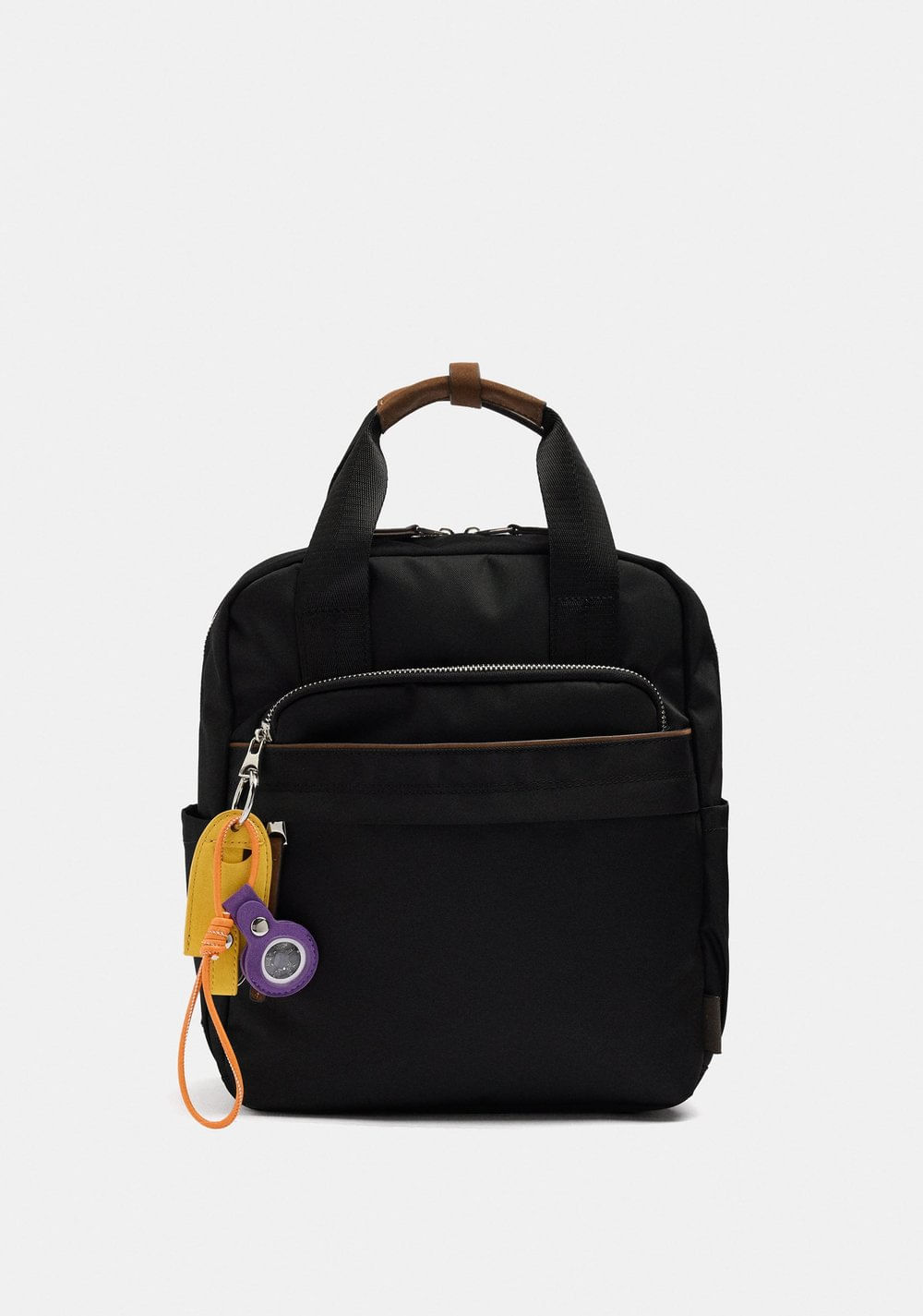 Morral Clásica de Nylon con Penduro Parfois Imagen Principal