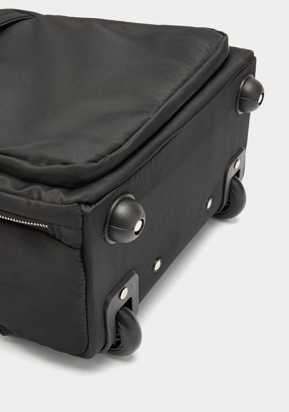 Morral de Nylon con Ruedas Repelente al Agua Parfois 6