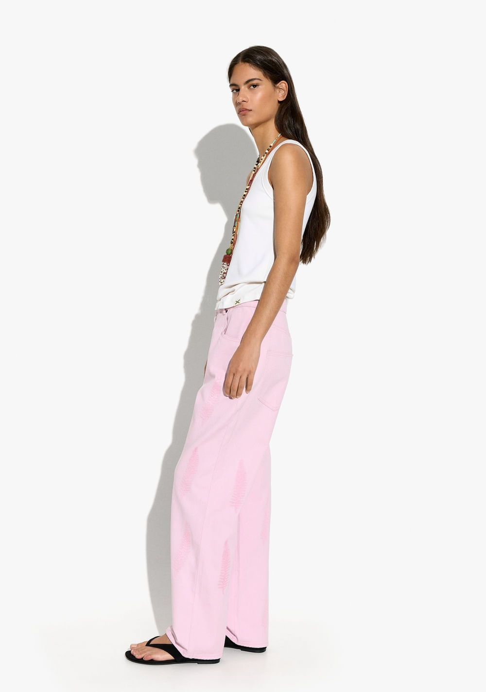 Pantalón con Bordados Parfois 2