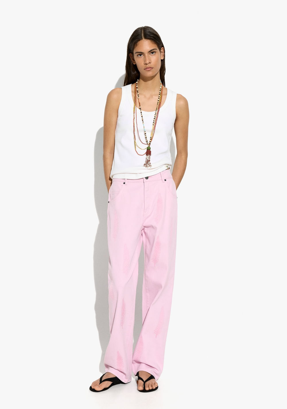 Pantalón con Bordados Parfois 5