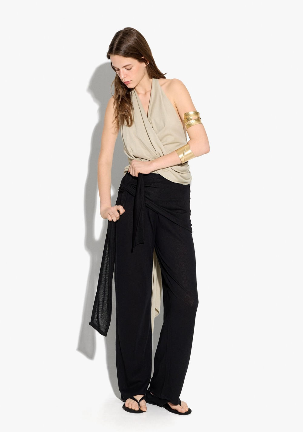 Pantalón con Drapeado y Nudo Parfois 5