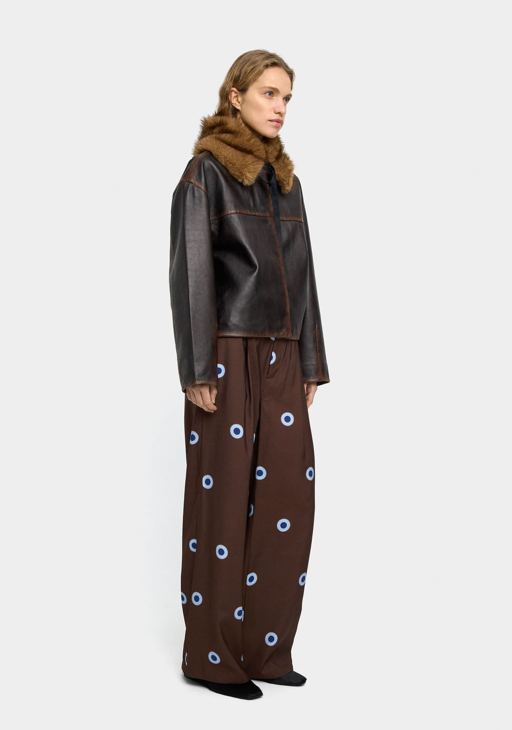 Pantalón Fluido Estampado de Círculos Parfois 3