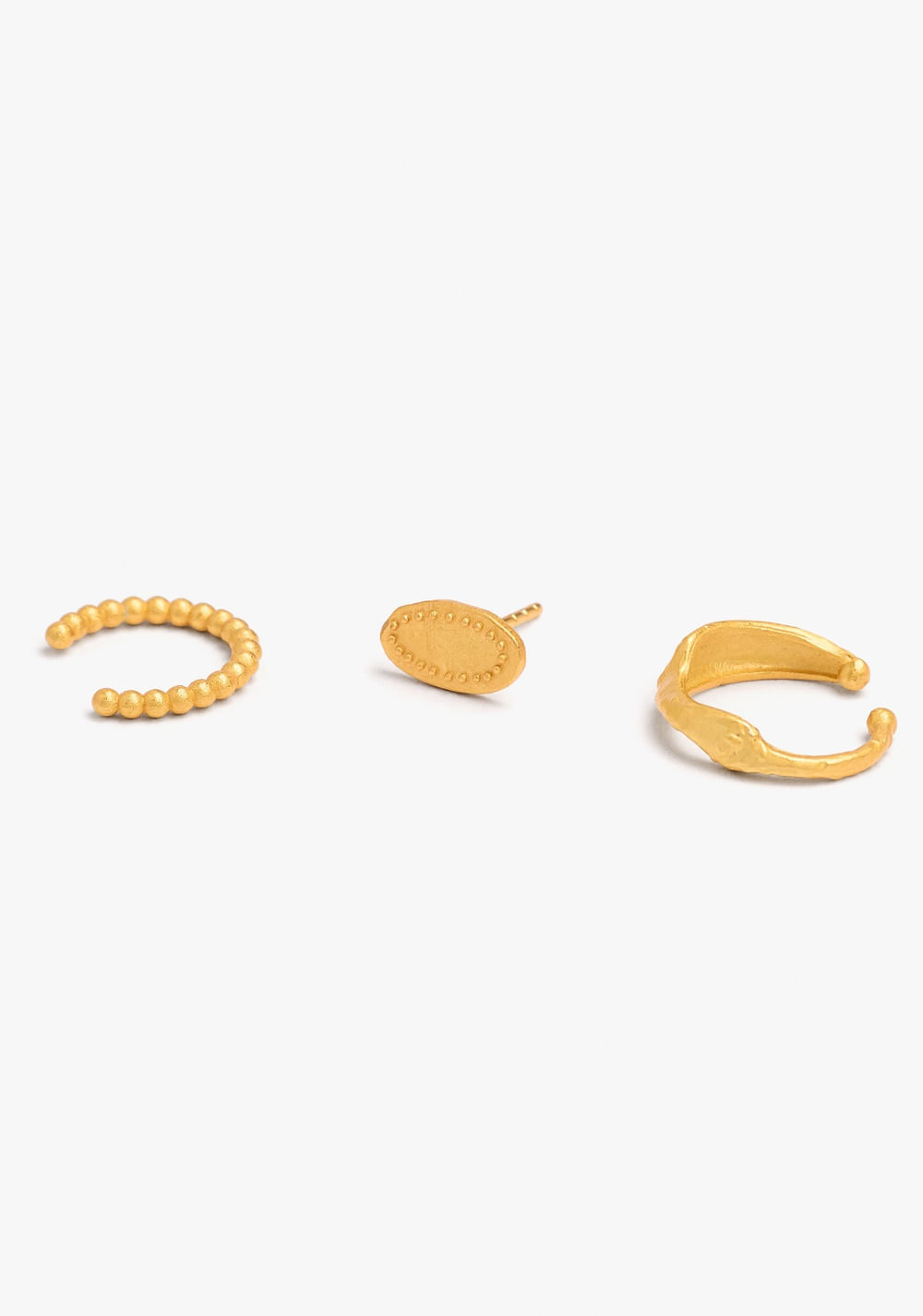 Set de Zarcillos con Relieves Baño de Oro 18k Parfois 2