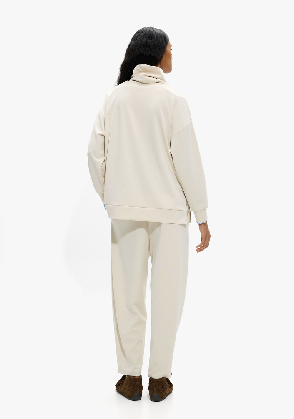 Sudadera Cuello Alto Tacto Suave Parfois 3