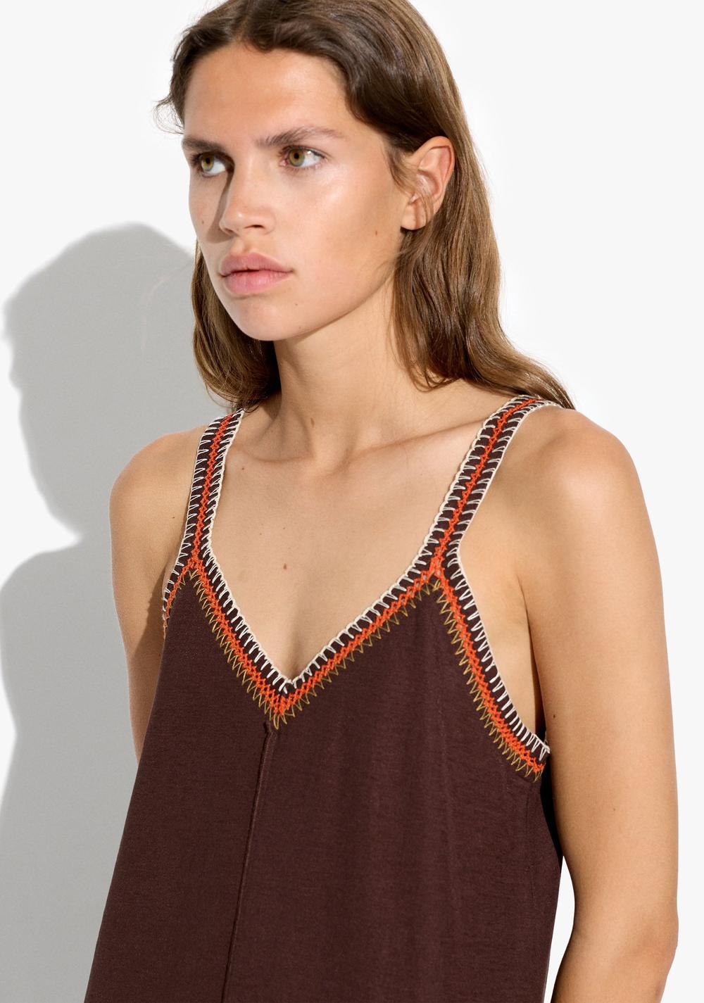 Vestido Midi Liso con Tirantes Parfois 2