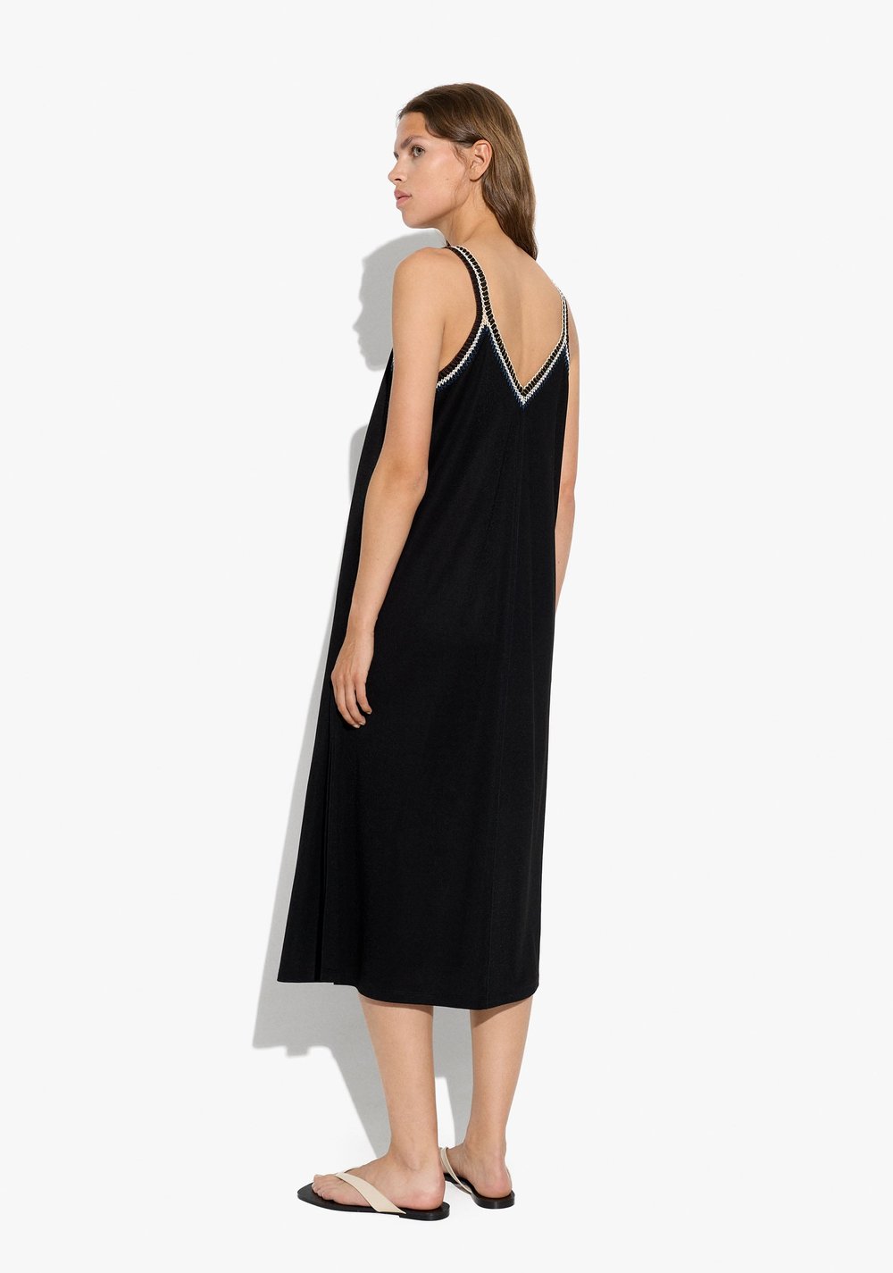 Vestido Midi Liso con Tirantes Parfois 4