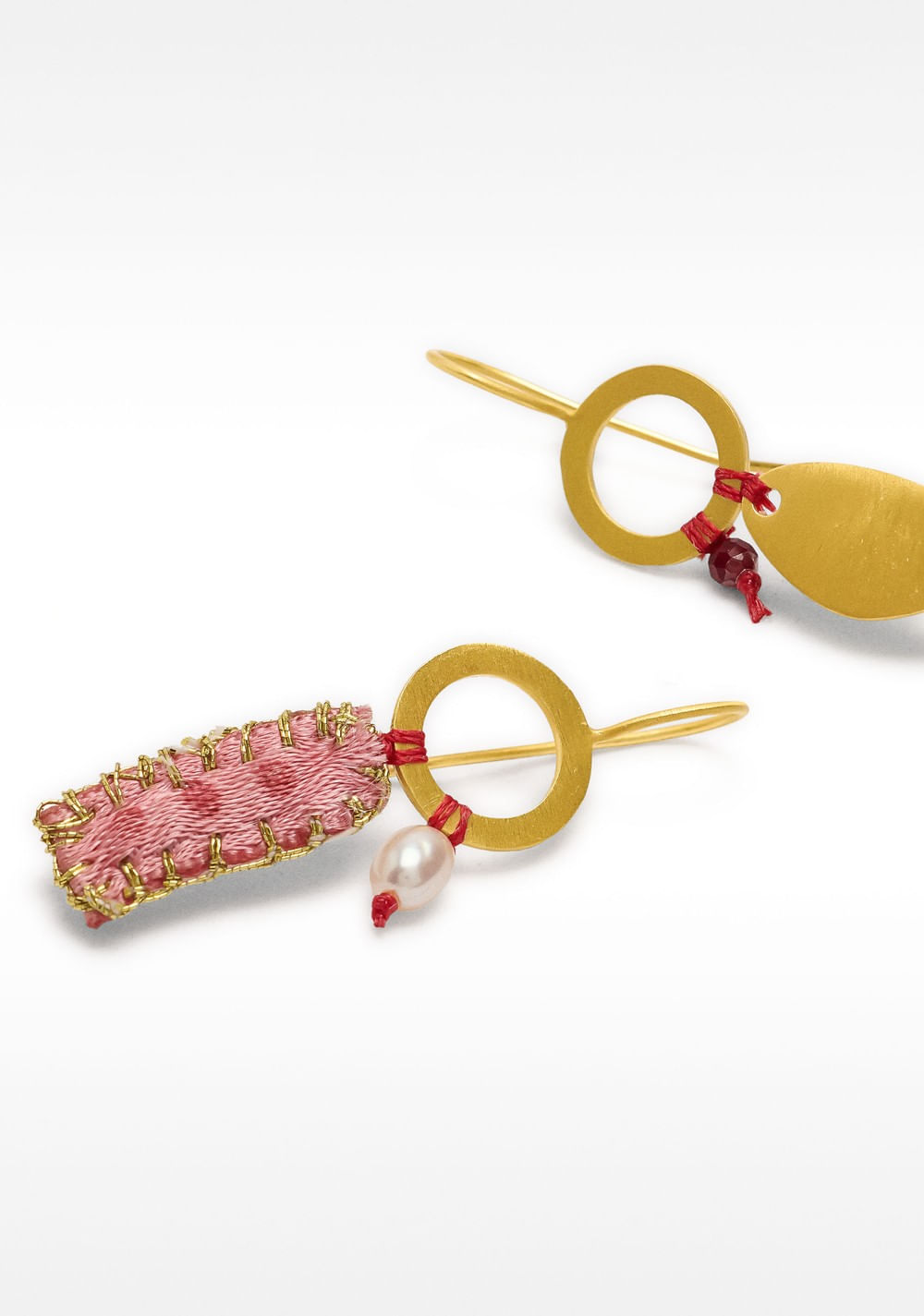 Zarcillos Asimétricos con Perla de Agua Dulce Parfois 3