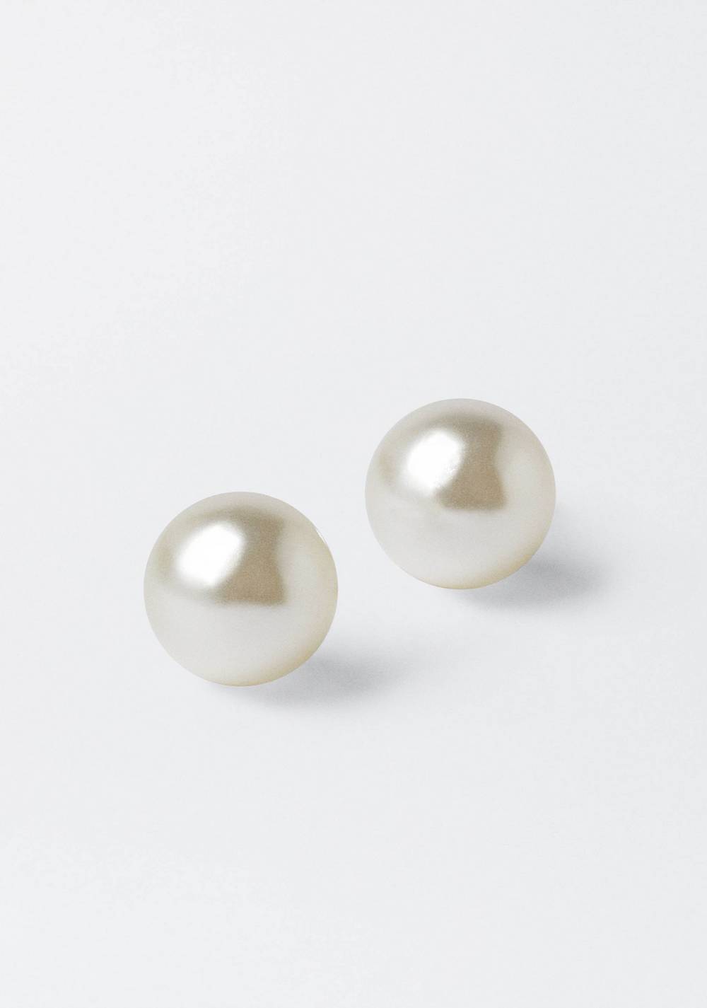Zarcillos Cortos de Perla Parfois 3