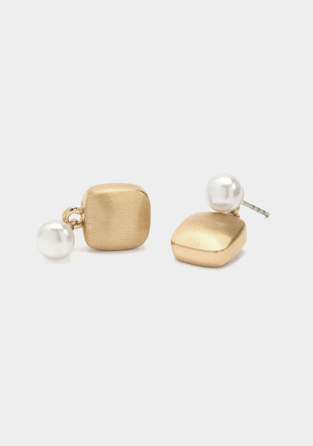 Zarcillos Cuadrados con Perla Parfois 2