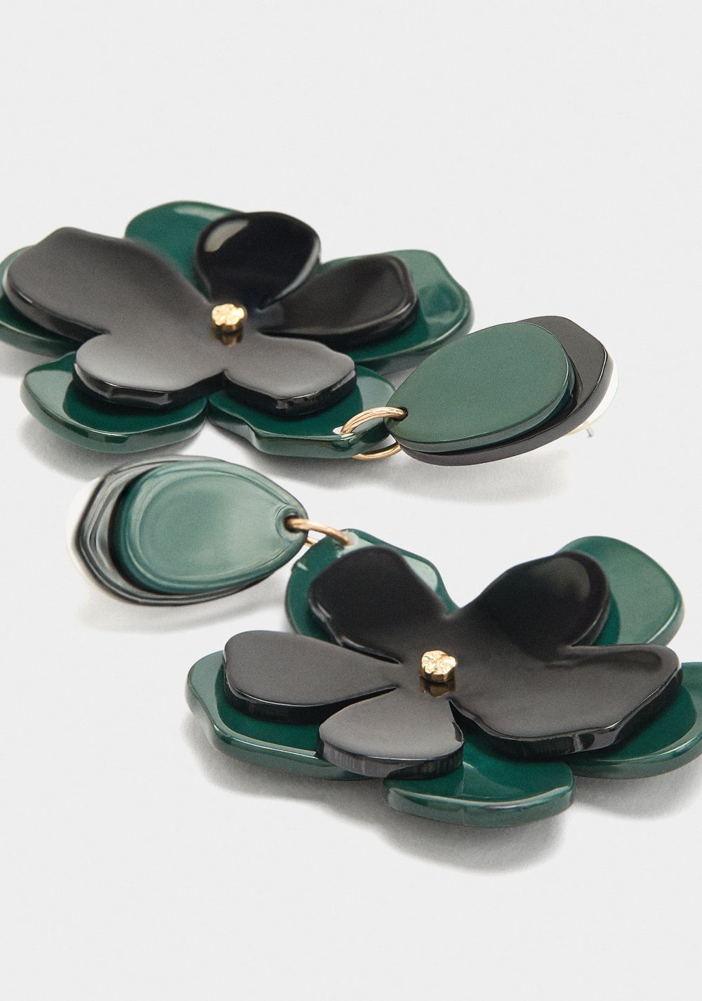 Zarcillos con Flor Doble de Resina Parfois 2