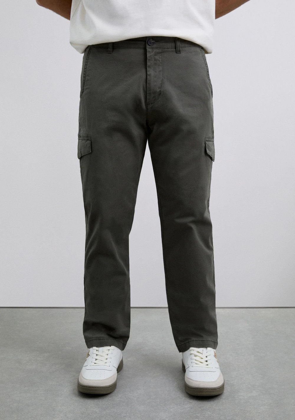 Pantalón Cargo Slim Fit Scalpers