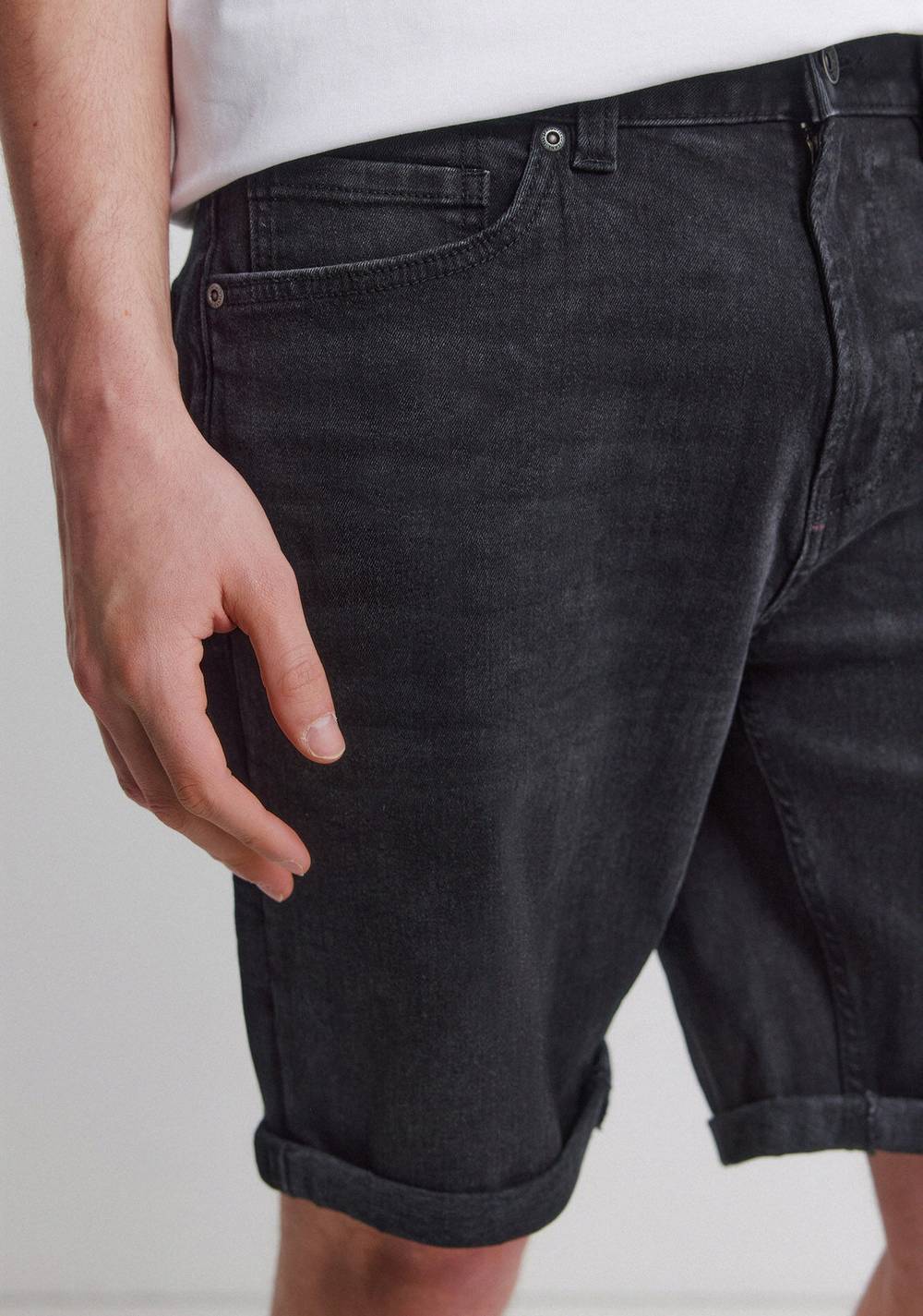 Bermuda de Mezclilla Clásica Slim Fit Springfield 3
