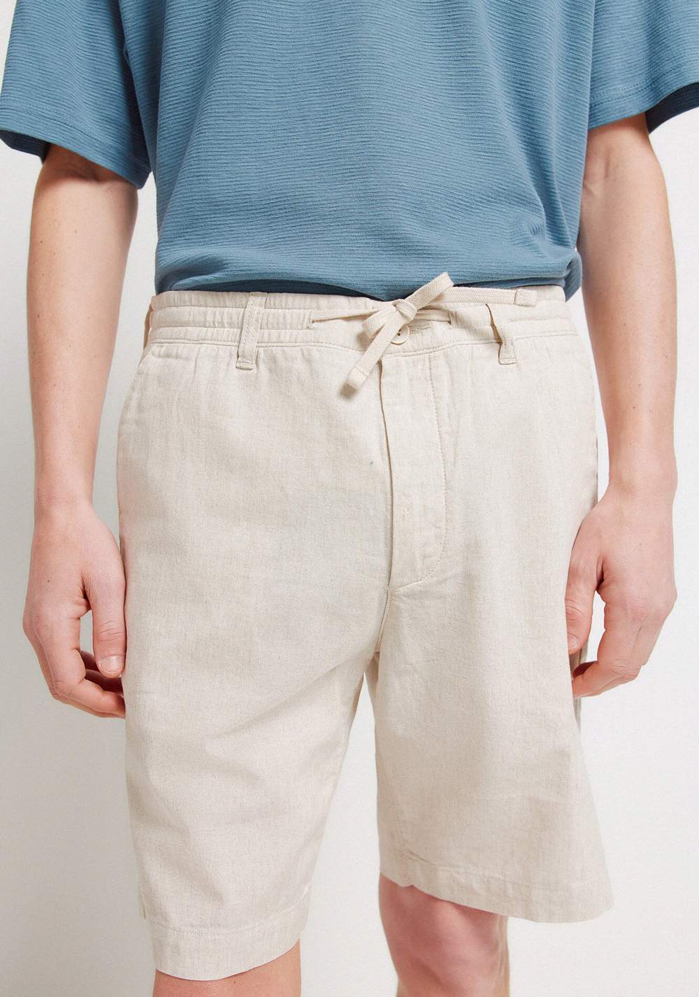 Bermudas Slim Fit Cómodas de Lino Springfield 2