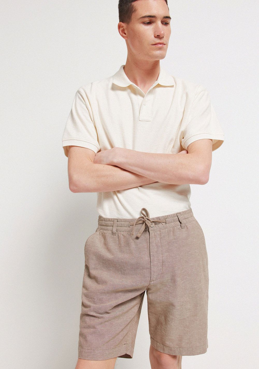 Bermudas Slim Fit Cómodas de Lino Springfield 3
