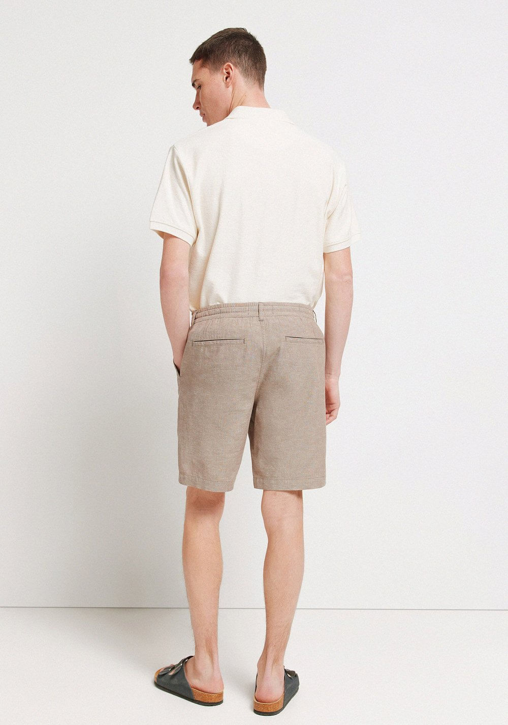 Bermudas Slim Fit Cómodas de Lino Springfield 4