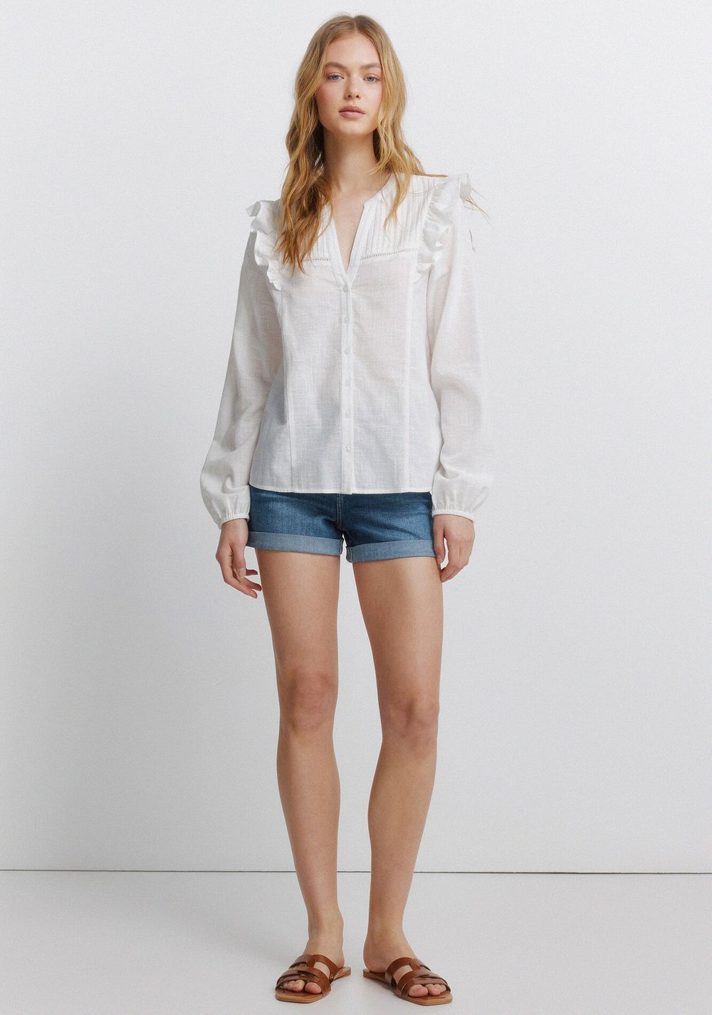 Blusa con Volumen y Volantes Springfield 2