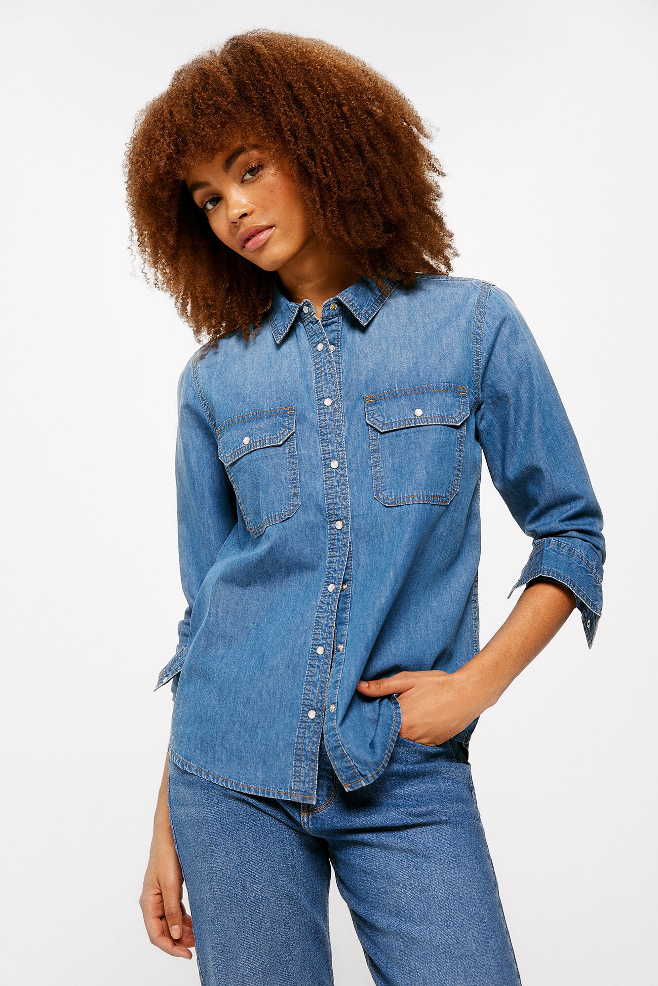 Camisa de Jeans Bolsillos sobre Springfield Imagen Principal
