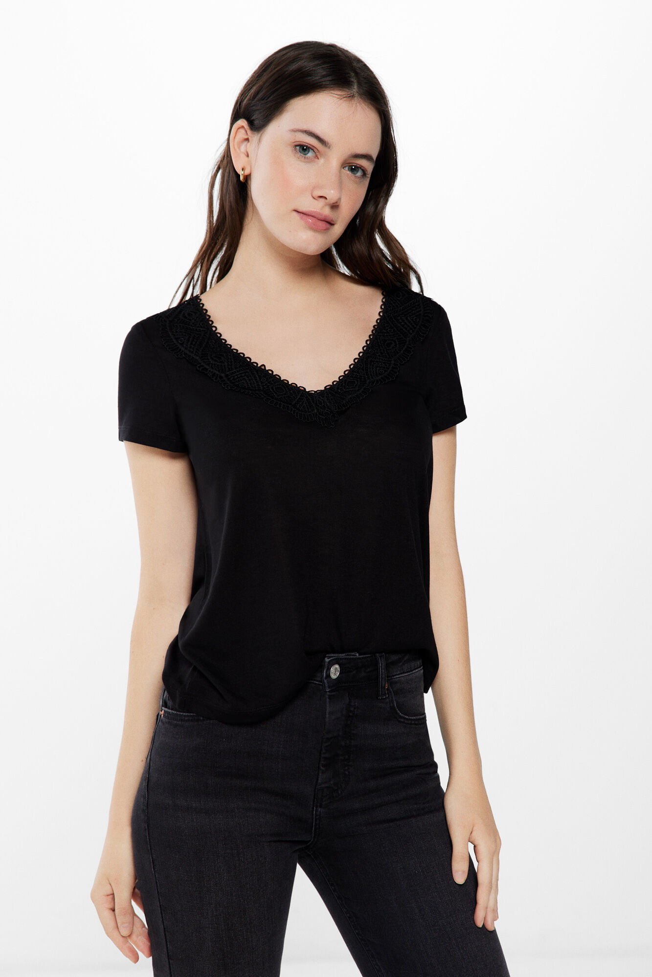 Camiseta Escote Pico Lace Springfield Imagen Principal