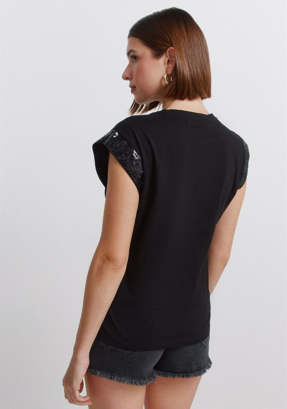 Camiseta de Manga Corta con Lentejuelas Springfield 3