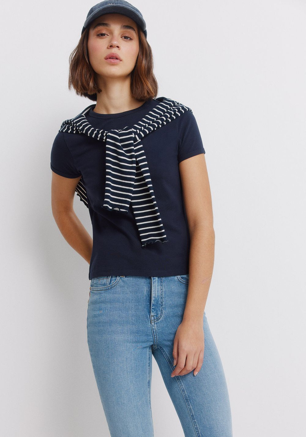 Jeans Ajustados y Recortados Springfield 2