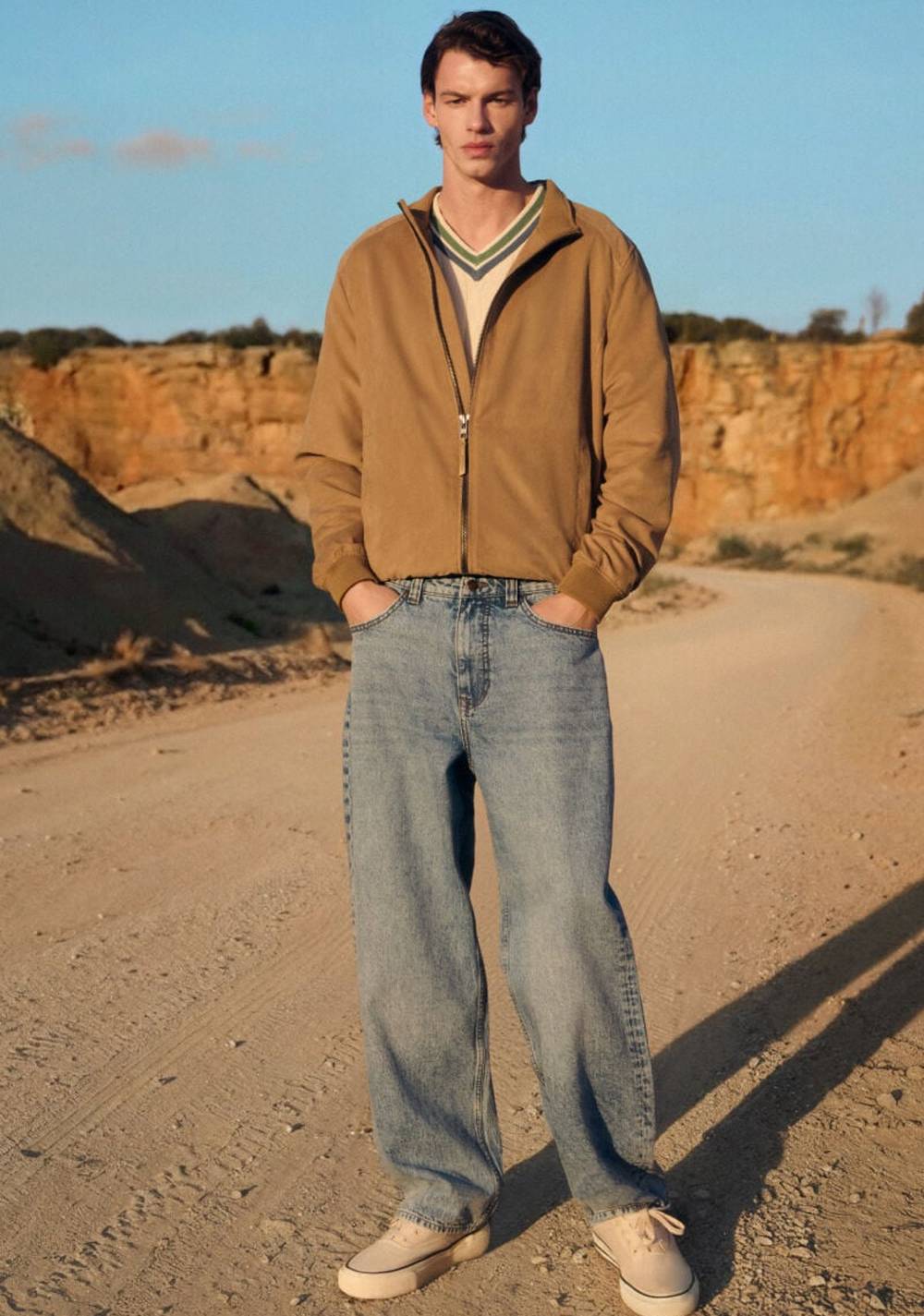 Jeans Efecto Lavado Medio Claro Straight Fit Springfield 2