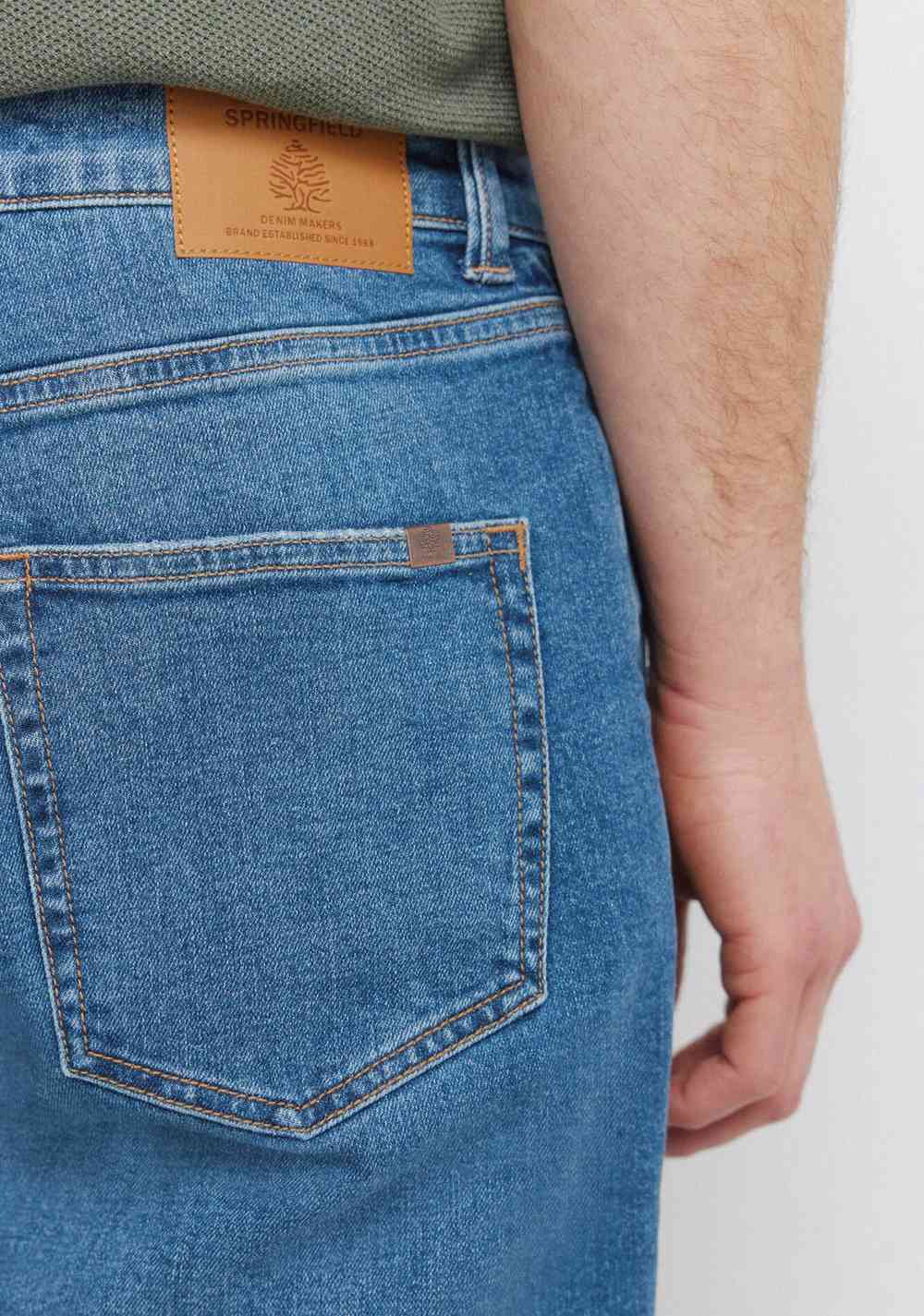 Jeans Efecto Lavado Medio Slim Fit Springfield 5
