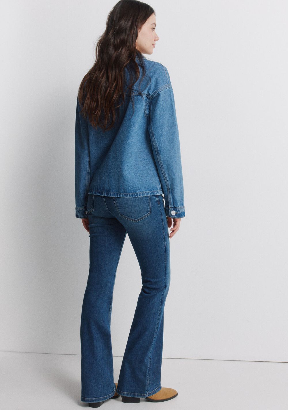 Jeans Low Flare de Tiro Medio Springfield 3