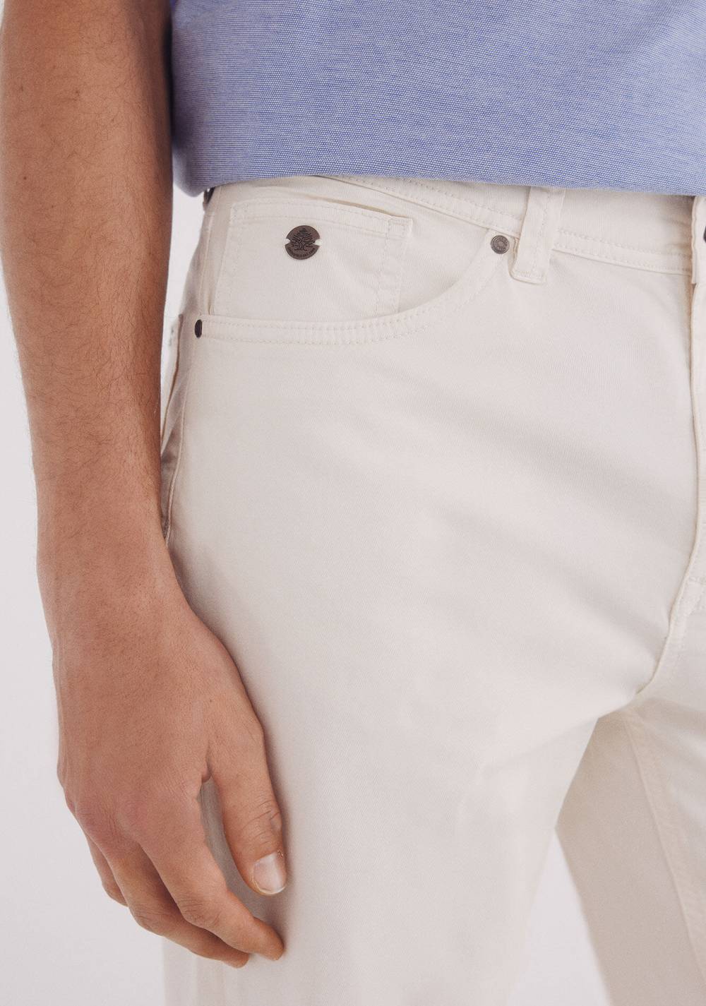 Pantalón 5 Bolsillos Ligero Efecto Lavado Slim Fit Springfield 2