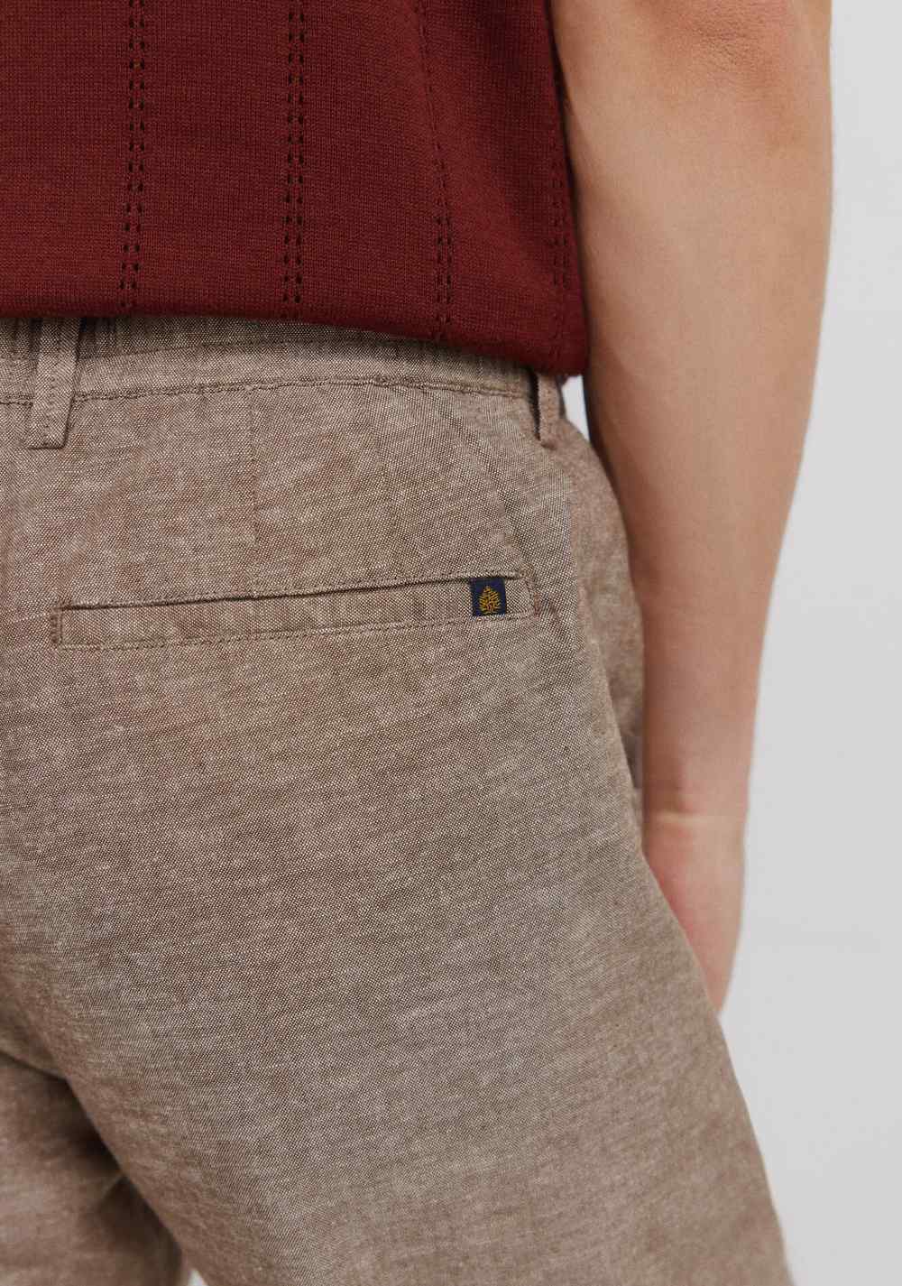 Pantalón Chino Comfort Fit de Lino Springfield 3