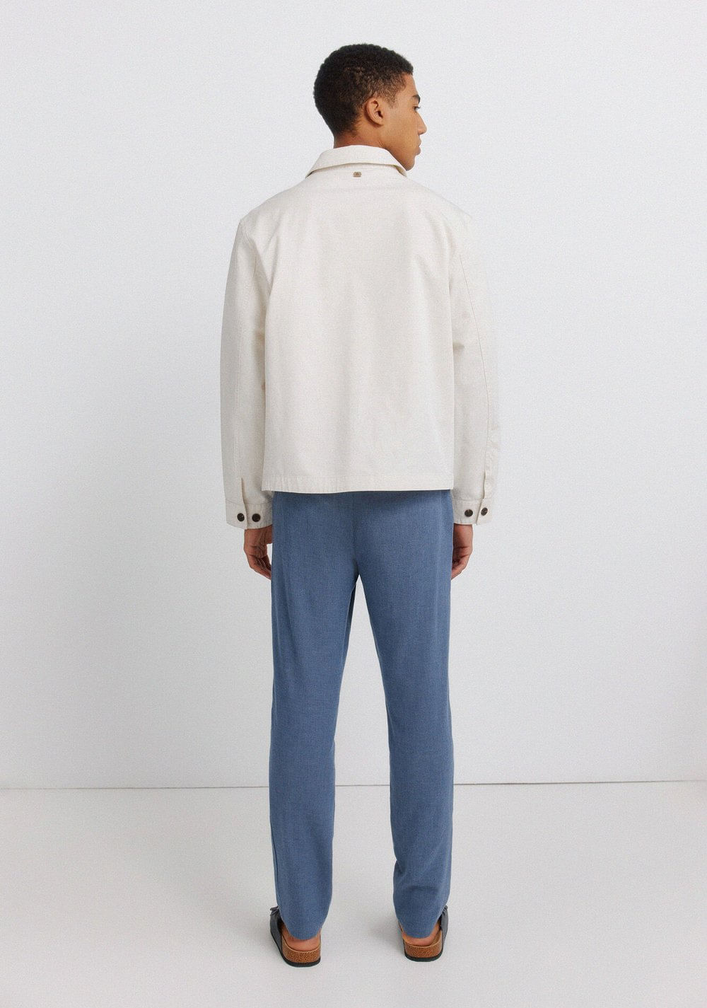 Pantalón Slim Fit Comfort de Lino con Estructura Springfield 2