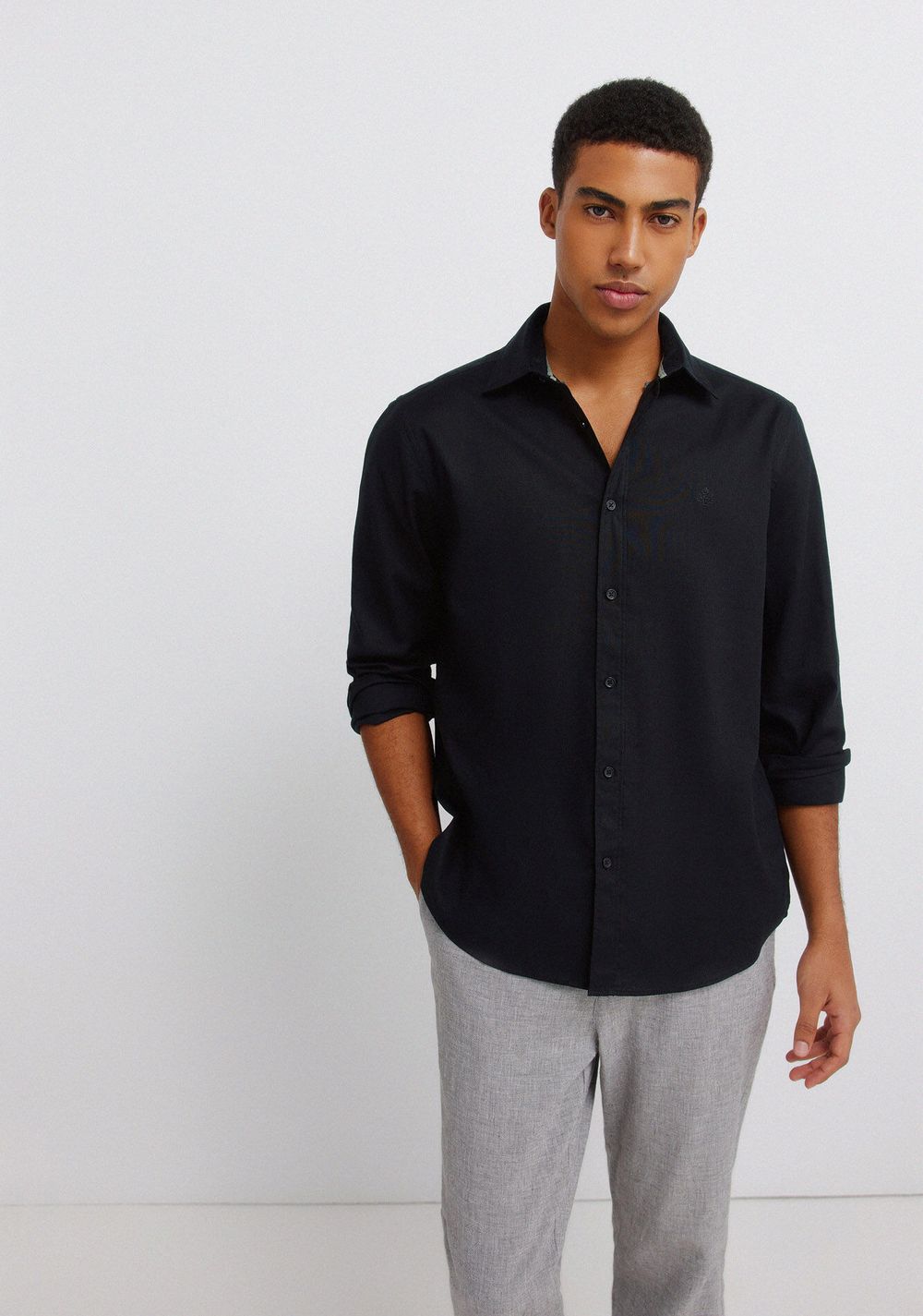 Pantalón Slim Fit Comfort de Lino con Estructura Springfield 3