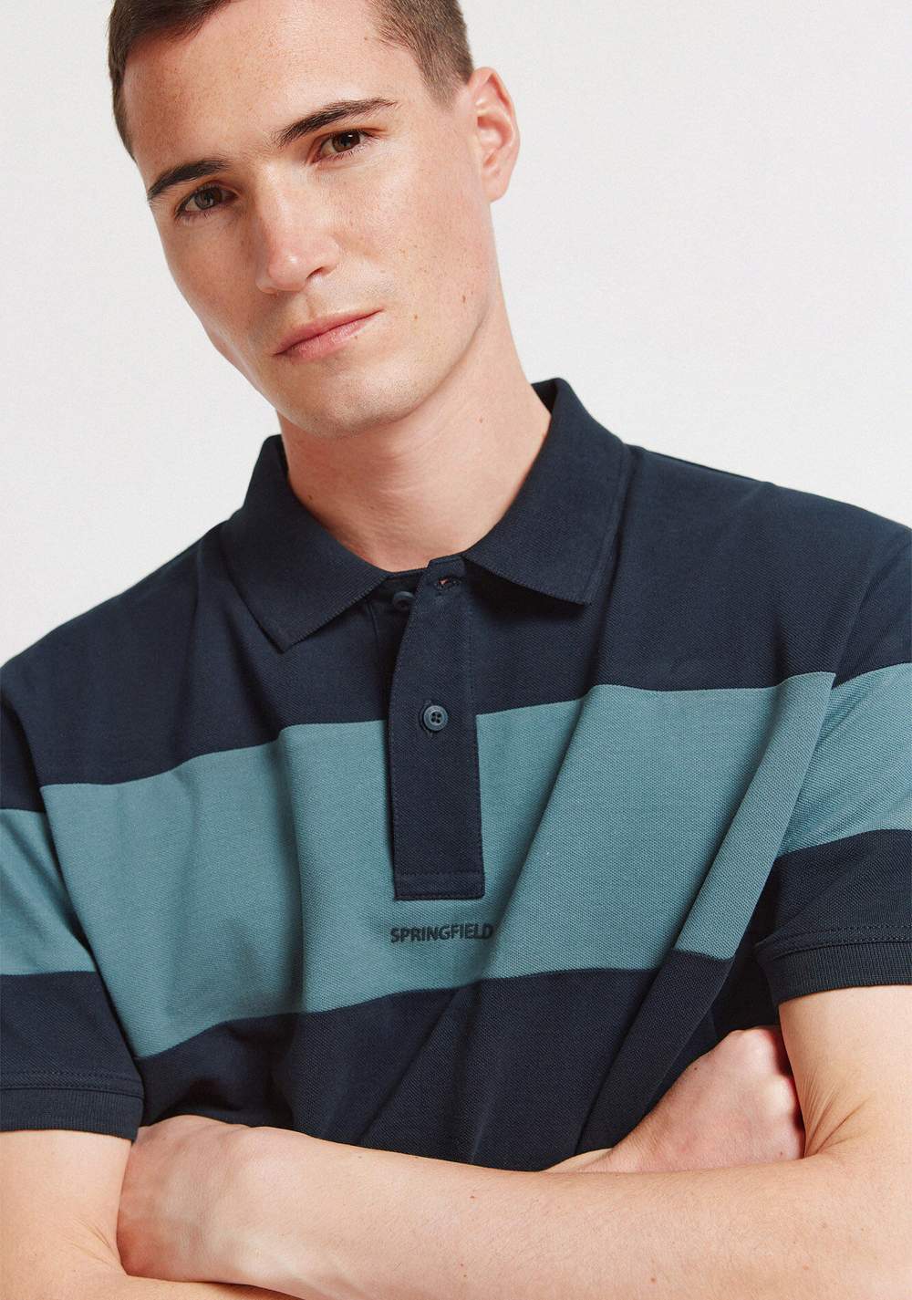 Polo Corte Regular de Piqué con Bloques de Springfield 2