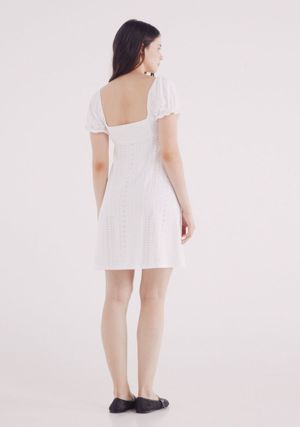 Vestido Corto Bordado Suizo Springfield 4