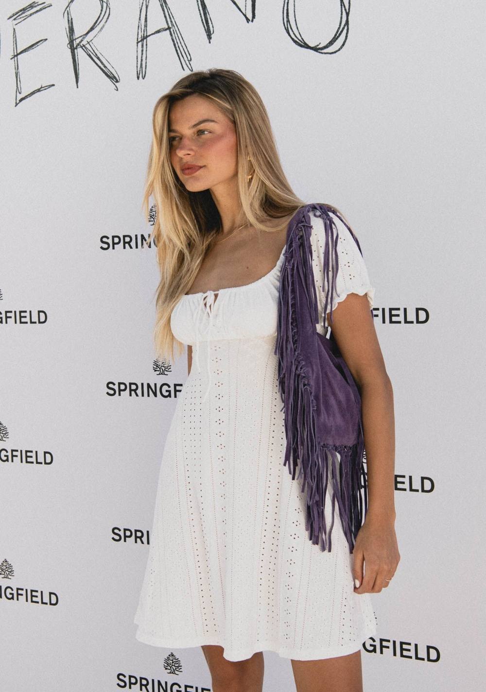 Vestido Corto Bordado Suizo Springfield 5