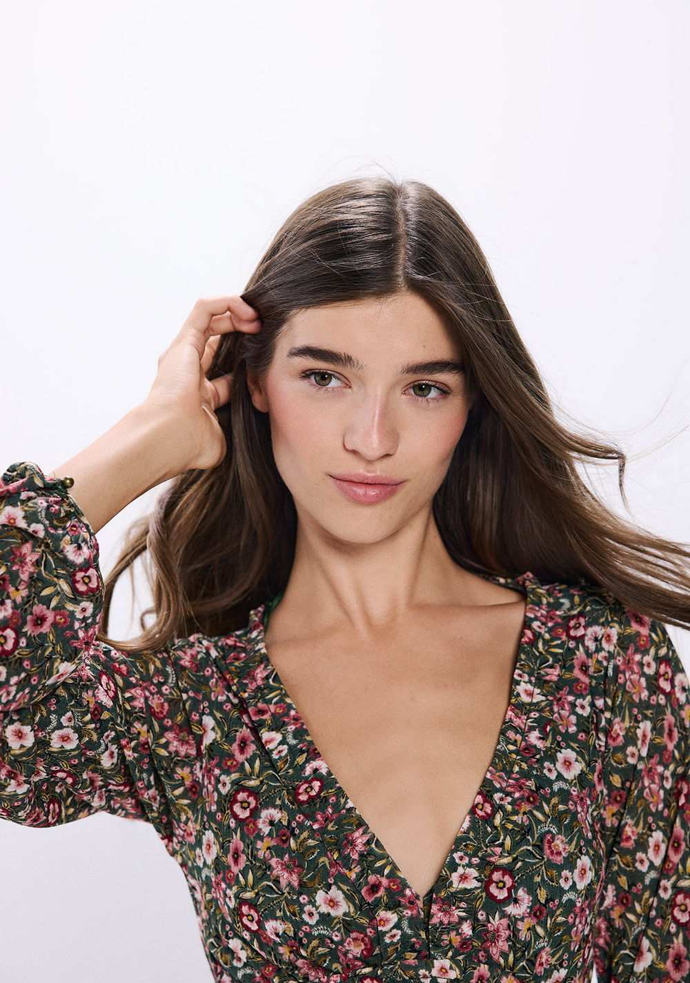 Vestido Corto Frunces Estampado Flores Springfield 3