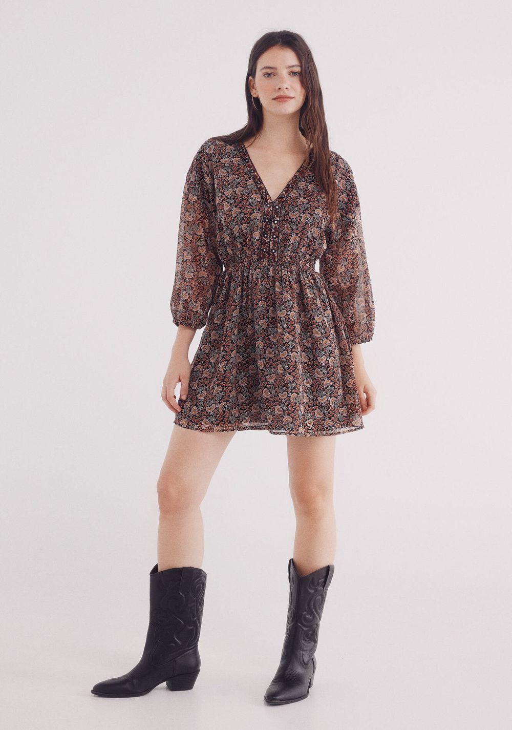 Vestido Corto Gasa Espejos Escote Springfield