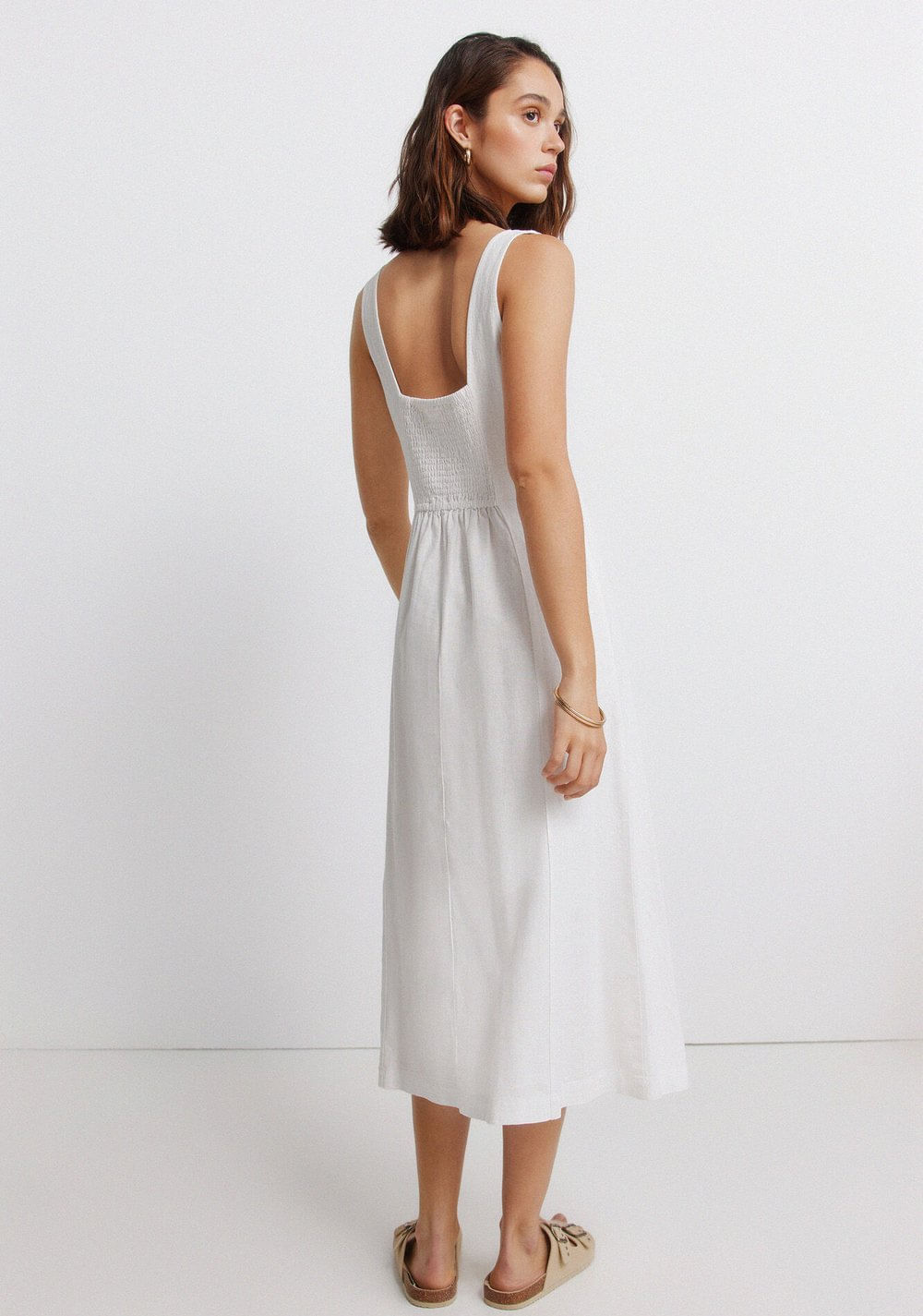 Vestido de Lino con Escote Cuadrado Springfield 3