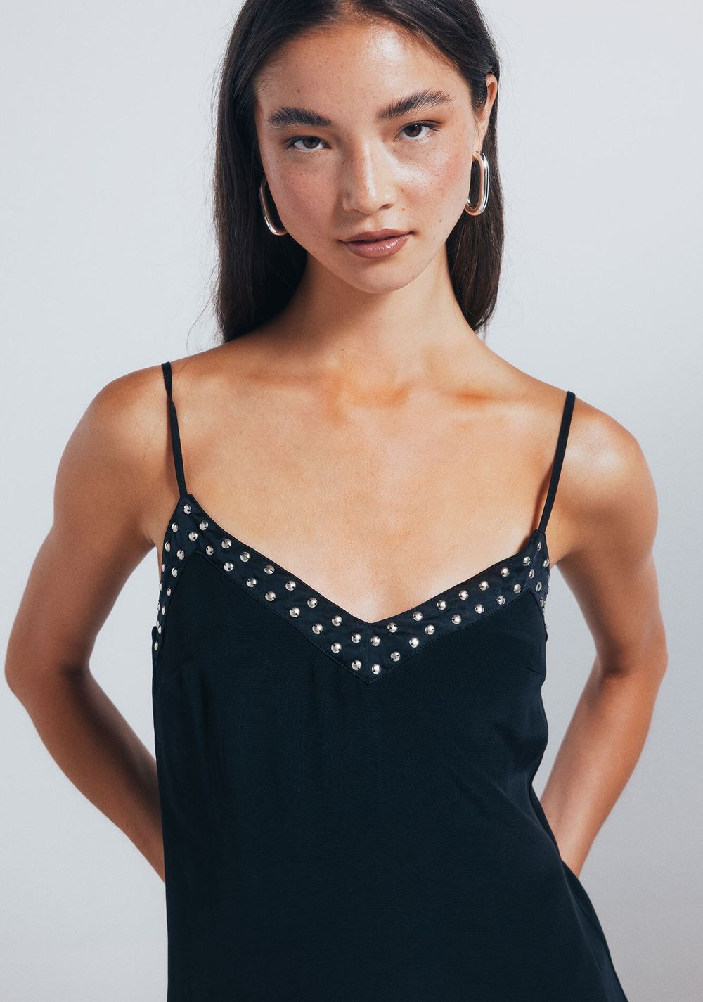 Vestido Midi Lencero Tachuelas Springfield 6