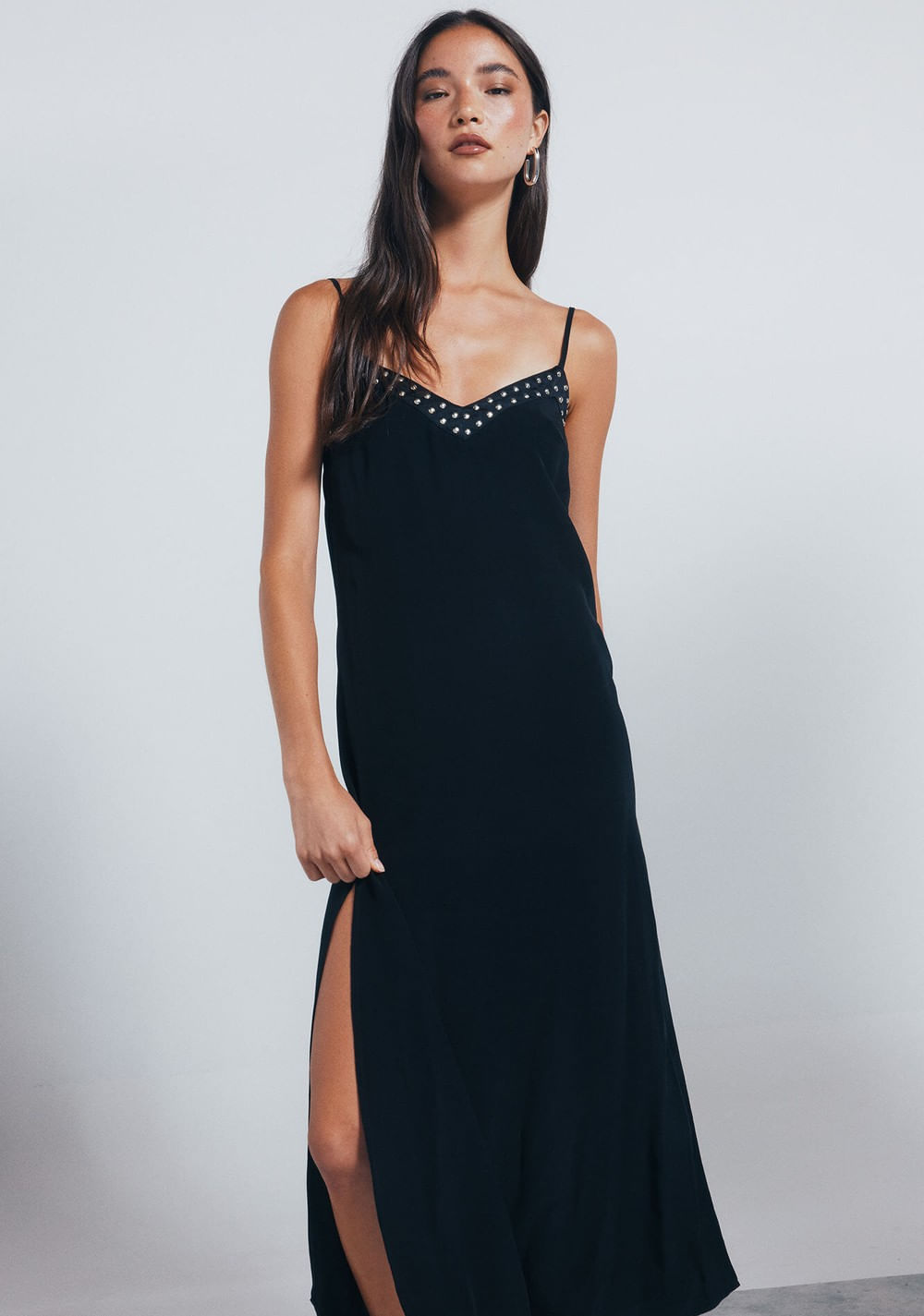 Vestido Midi Lencero Tachuelas Springfield 2